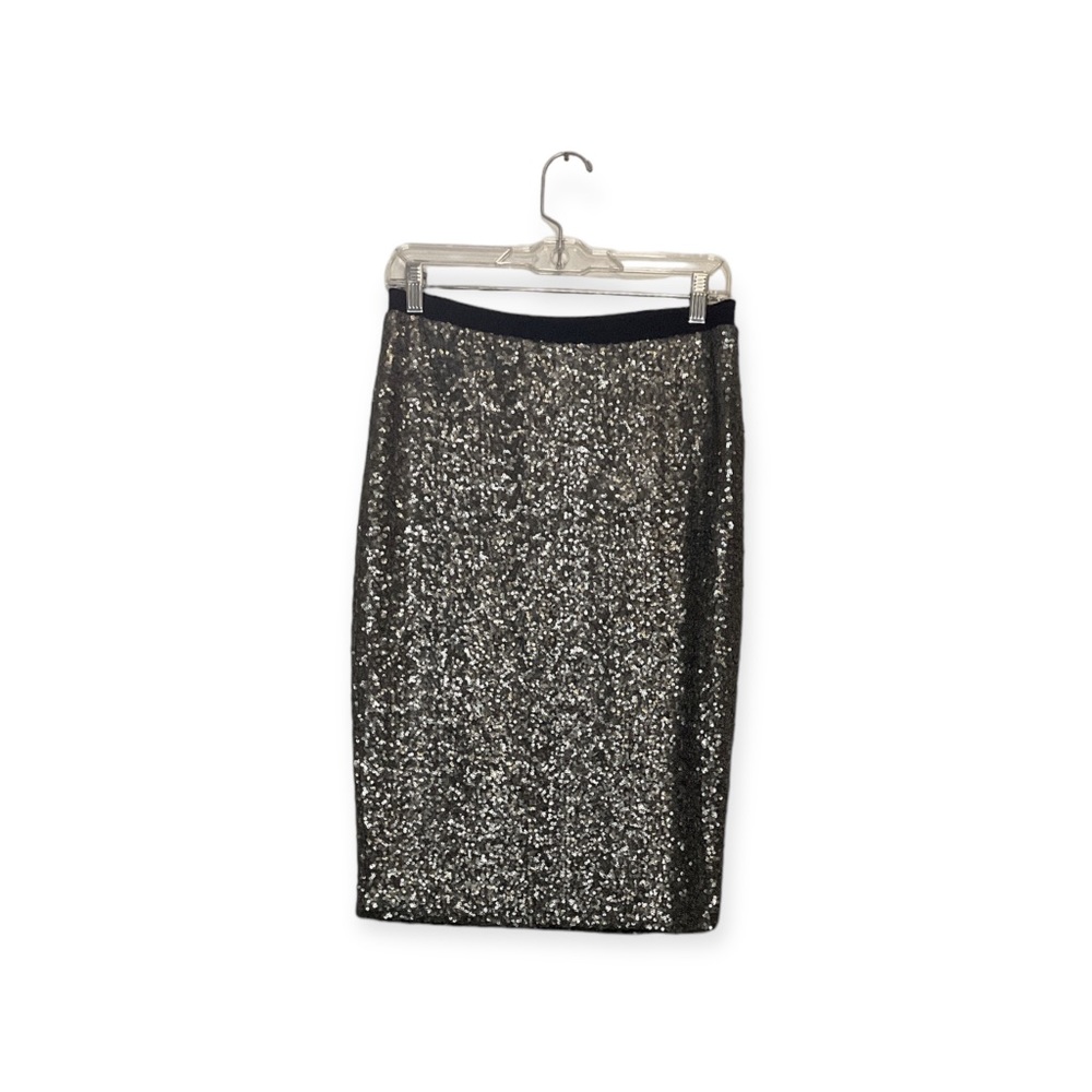 Women’s silver sequined,‎ midi Beatrice B skirt, size 6